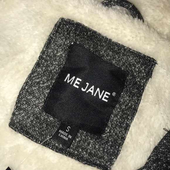 Sweater - Picture 3 of 3